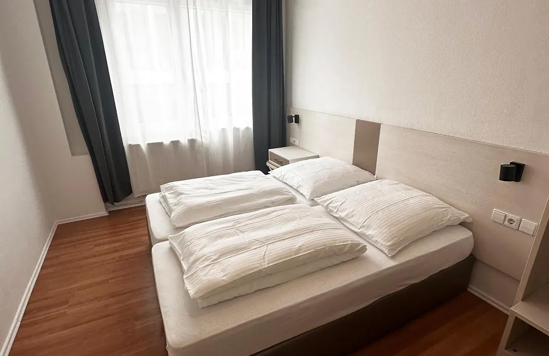 Benztown Hotel Gästehaus-1